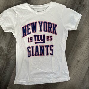 🌻 White New York Giants Tee 🌻